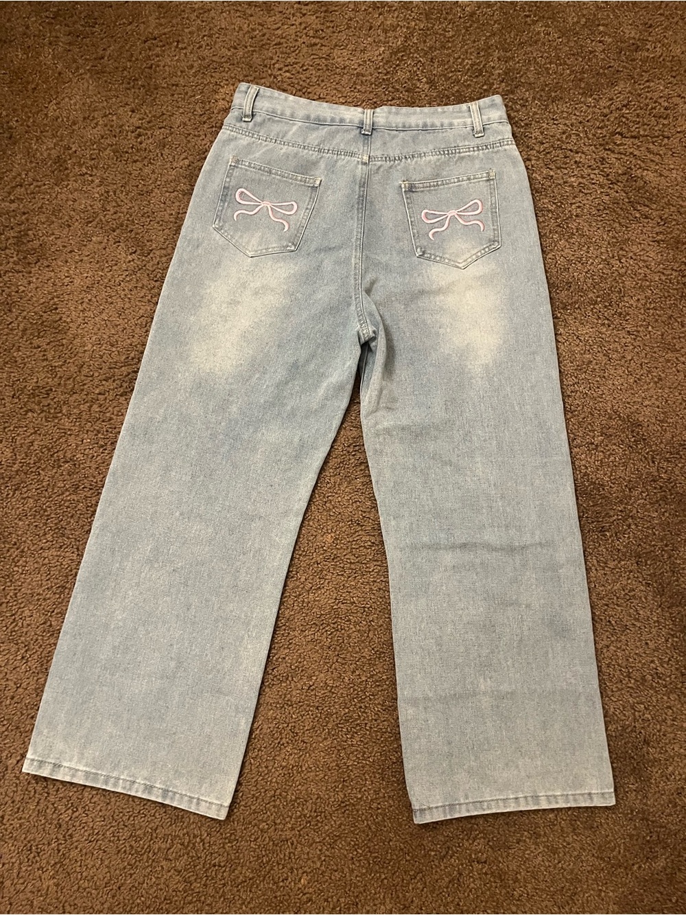 SHEIN Light Blue Straight Leg Jeans with Pink Bow Pockets